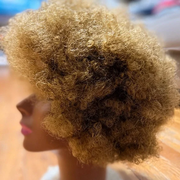 Afro Wig - Picture 3 of 7